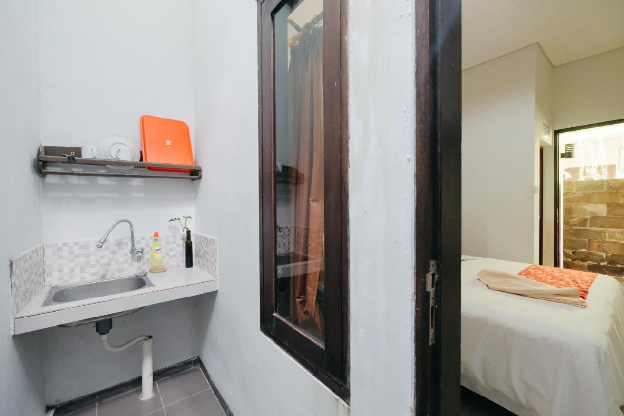 D'Tamblingan Guest House At Taman Griya Jimbaran Redpartner - Minimum Stay 30 Nights Exterior foto